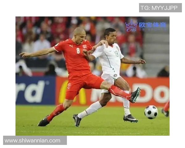 重庆足球队进攻战术解析与球员表现的深度剖析